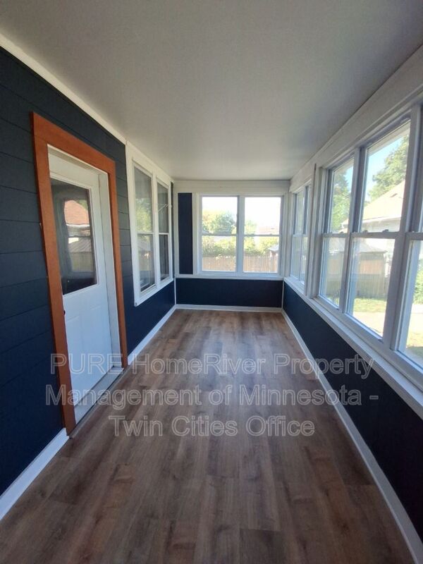 Saint Paul Condo: 1972 Minnehaha Ave E