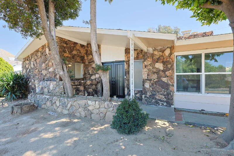 Riverside House: 20450 College Blvd