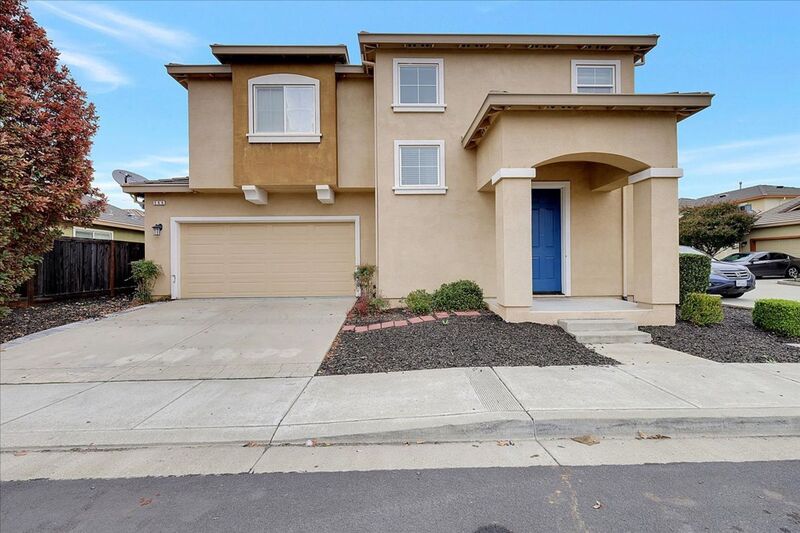 Vacaville House: 566 Del Mar Circle