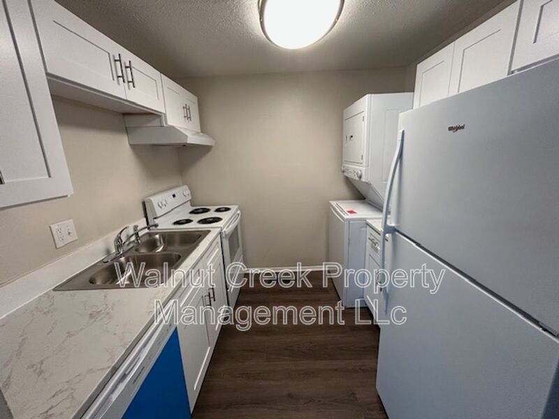 Lorain Condo: 5520 Beavercrest Dr