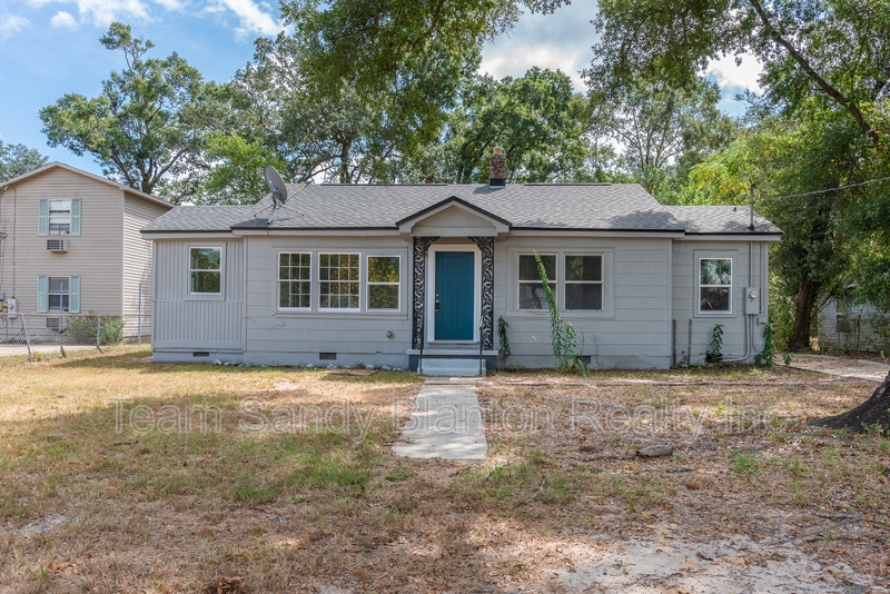 Pensacola House: 1217 Poppy Avenue