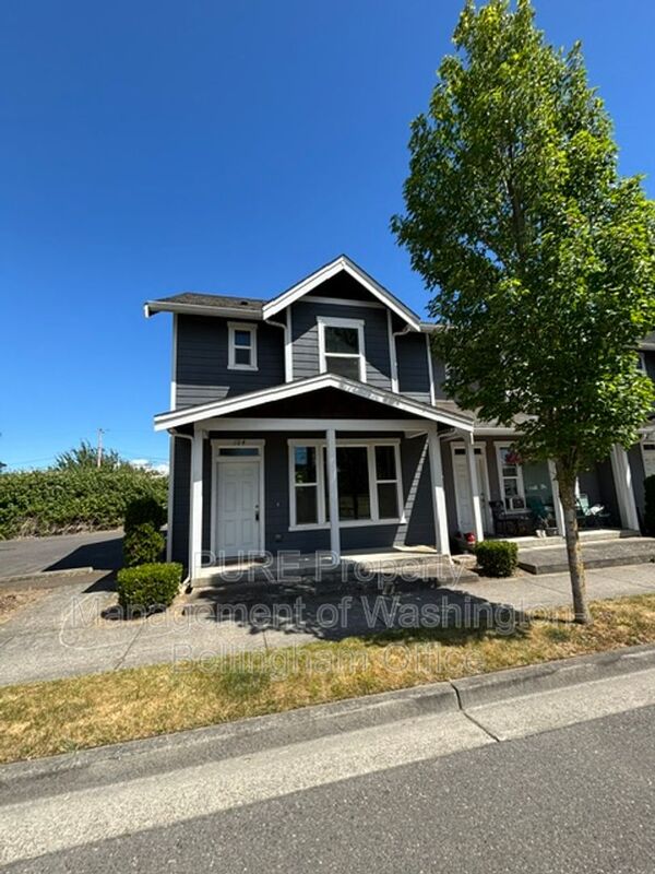 Ferndale House: 1980 Somerset