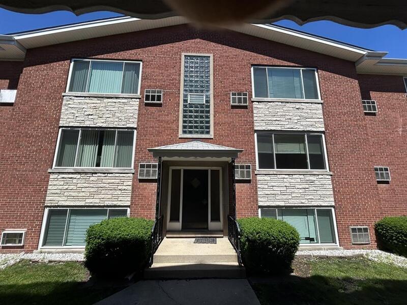 Chicago Condo: 6788 N Sauganash Ave