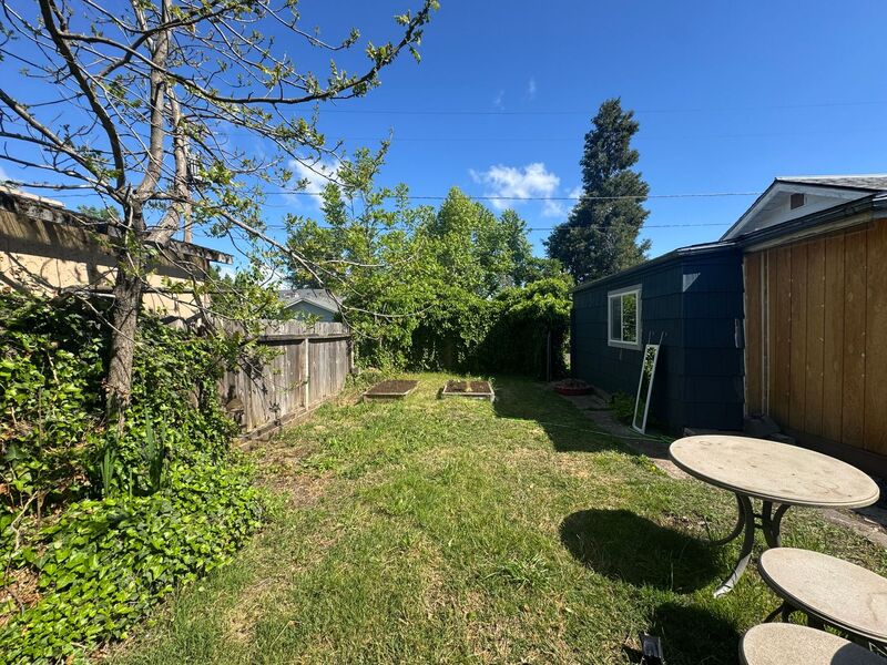 Photo 22 of rental home at 2210 West 19th Avenue