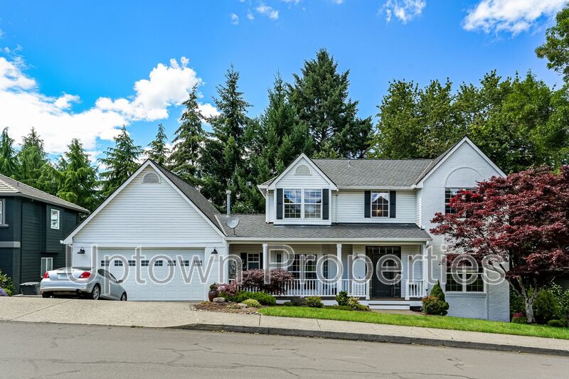Tigard House: 13843 SW Benchview Terrace