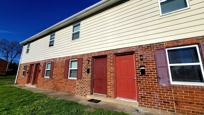 Richmond Townhome: 2203 Williamsburg Rd