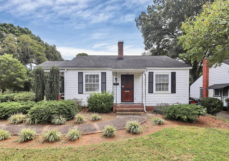 Charlotte House: 1025 Druid Circle