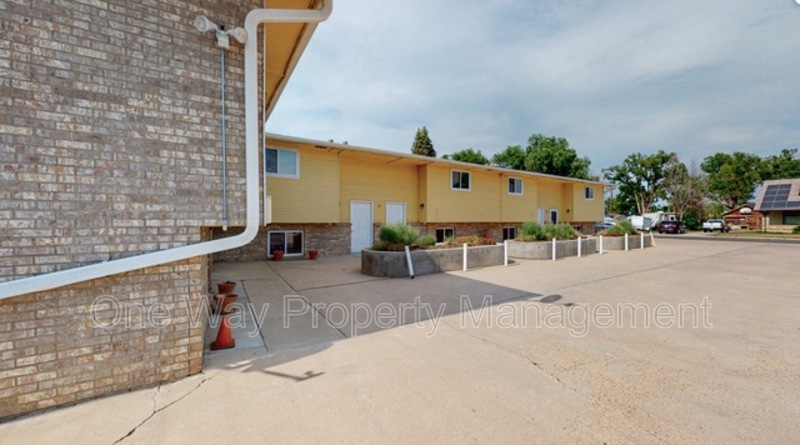 Evans Condo: 3711 Carson Avenue - 6