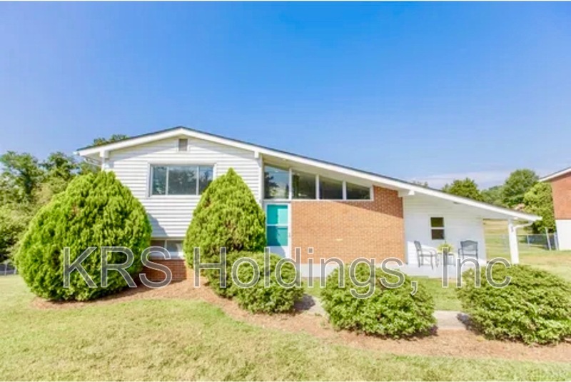 Lynchburg House: 103 Middleboro Place
