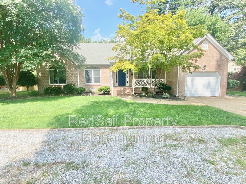 Newport News House: 809 Captain John Smith Rd