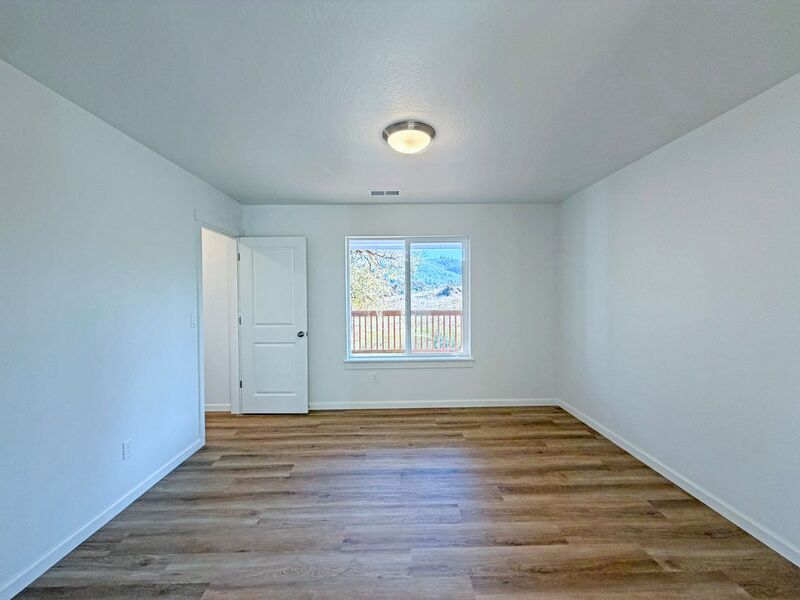 Photo 11 of rental home at 83314 Lorane Hwy