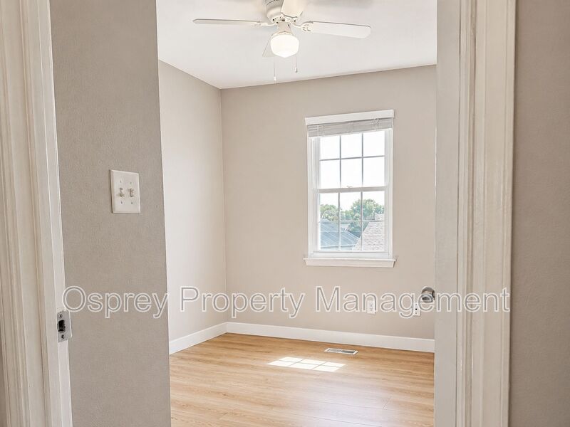Renovated End-Unit Townhome in Virginia Beach - Photo 12