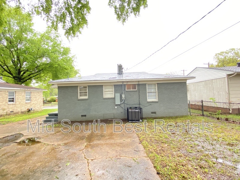 Request a Viewing for 3557 Kathy Rd (Parkway Village) Tenant Turner