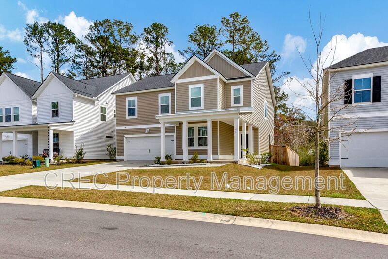 Summerville House: 146 Red Bluff Street