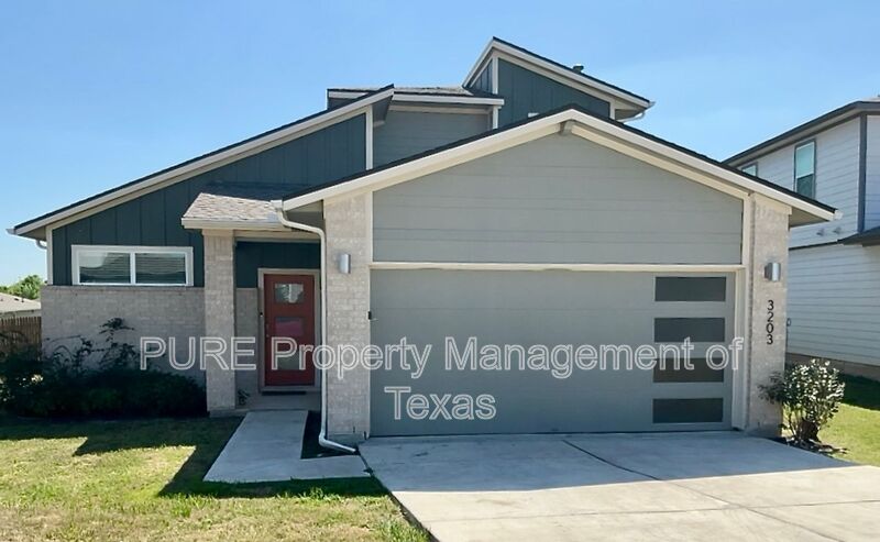 Pflugerville House: 3203 Dampier Pass