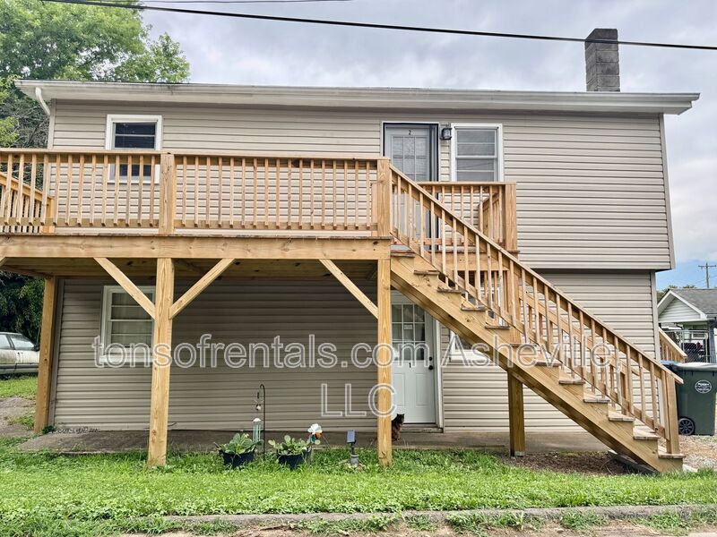Waynesville Condo: 24 Mull Street