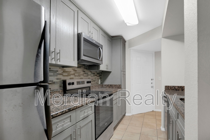 Longwood Condo: 421 Summit Ridge Place #205 - 1
