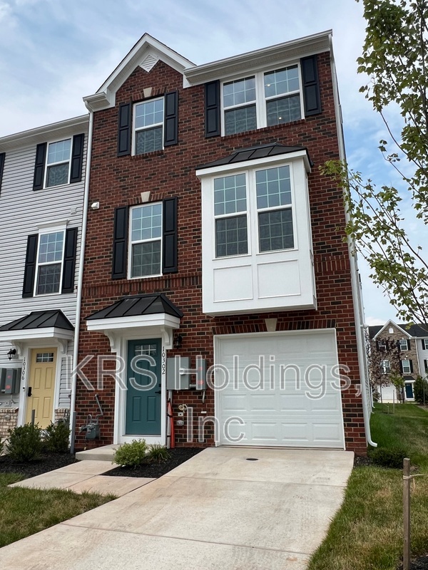 Manassas Townhome: 10302 Heritage Trail Ct