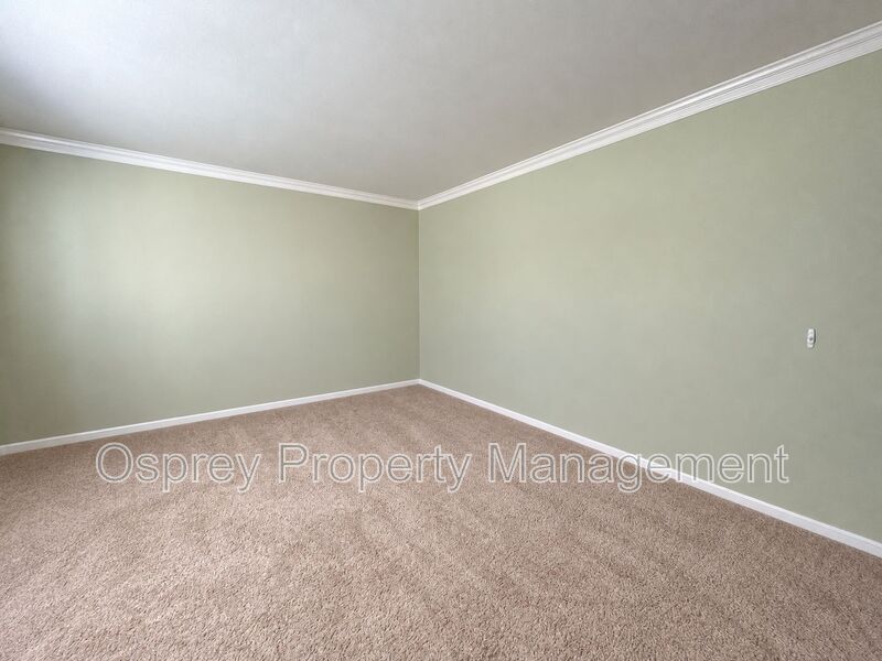 Spacious 4-Bedroom Home in Hunningdon Lakes – Chesapeake, VA - Photo 17