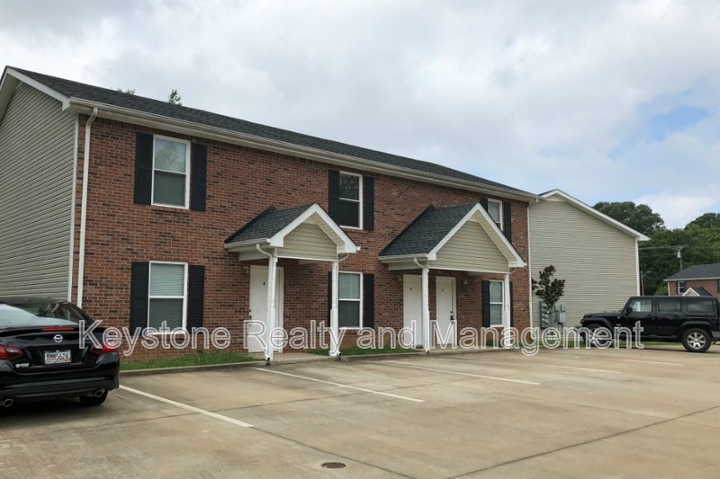 Clarksville Townhome: 512 Peachers Ridge Road