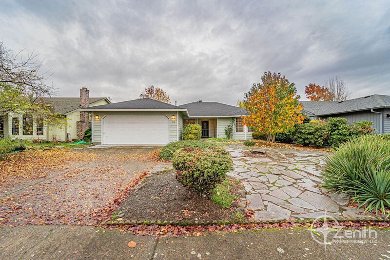 Vancouver House: 710 NE 158th Ave