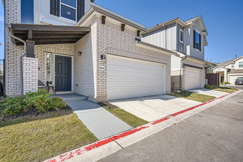 Austin House: 9604 Dawn Pearl Drive