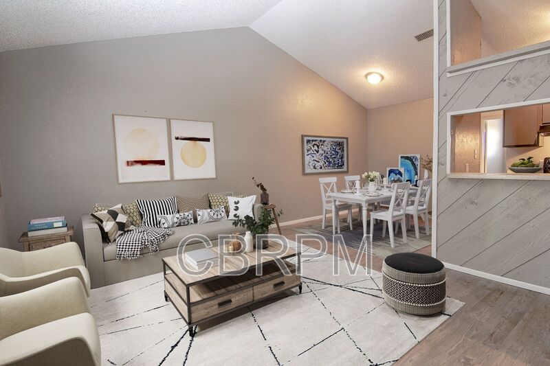 Andrews House: 605 NW 15th St