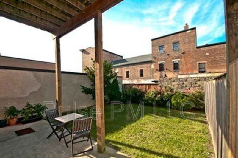 Covington Condo: 112 East 5th Street