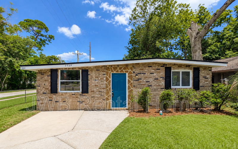 Jacksonville House: 3359 Phyllis St