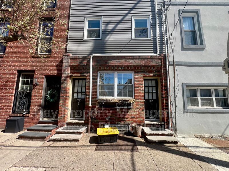 Philadelphia Condo: 1165 S 10th St