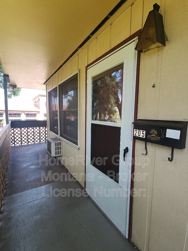 Missoula House: 707 SW Higgins Avenue
