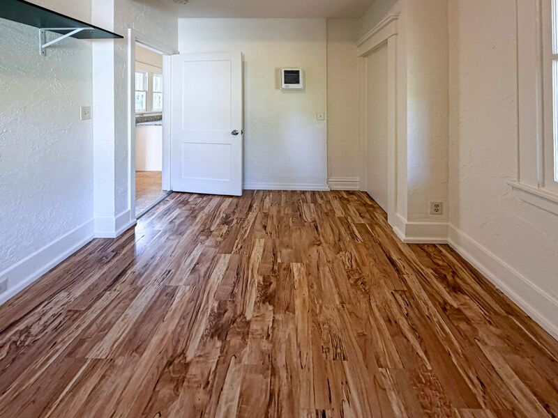 Photo 18 of rental home at 943 Washington Street