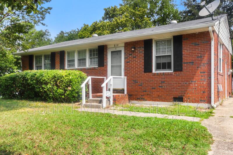 Raleigh House: 819 Hadley Rd