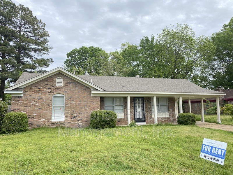 Memphis House: 3432 Castleman St