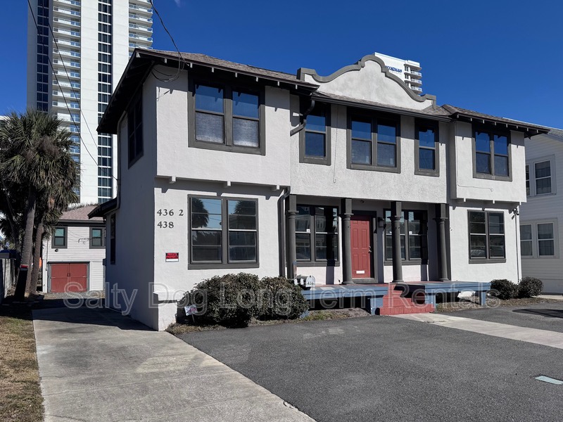 Daytona Beach House: 436 North Grandview Avenue