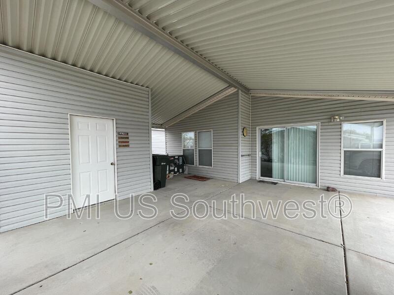 Bullhead City House: 2350 Adobe Rd