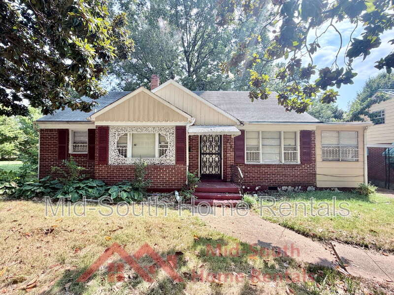 Memphis Townhome: 2151 Berkeley Ave