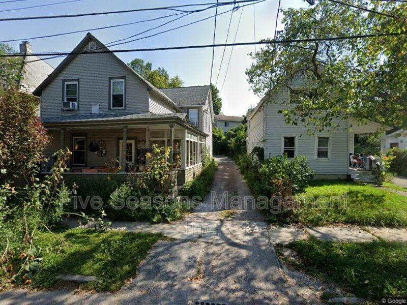 Burlington Condo: 22-24 Hayward Street - 4 (second floor rear)