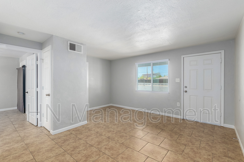 Request a Viewing for 2146 East Taylor Street, Unit 3 Tenant Turner