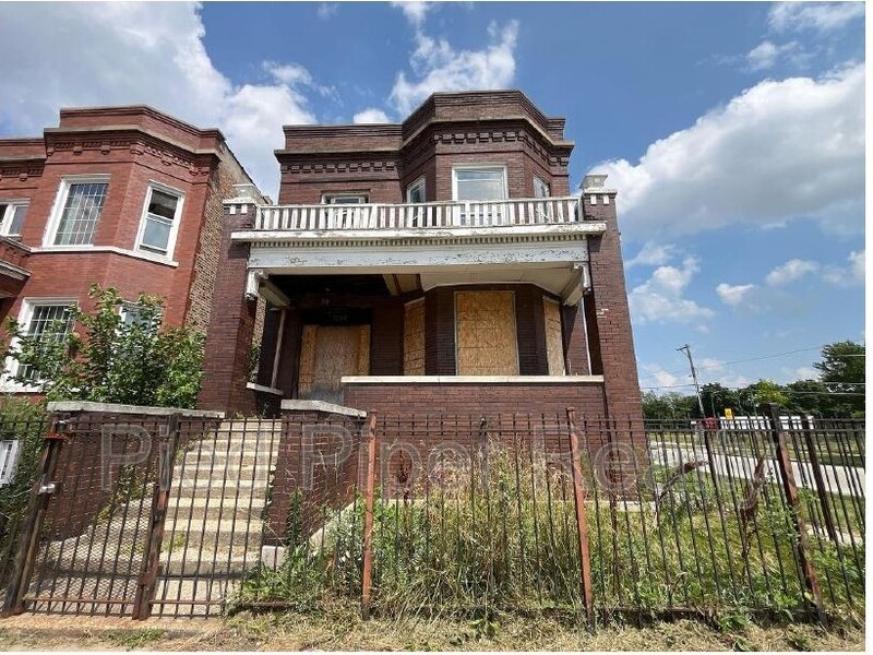 Chicago Condo: 7255 South Yale Avenue - 1