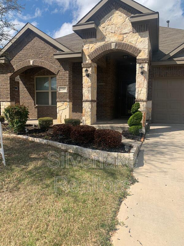Little Elm House: 2209 Scott Creek Drive