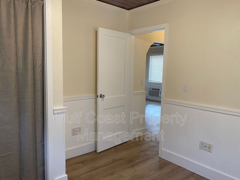 571 Olive Street Unit A FL 34223 - Photo 9