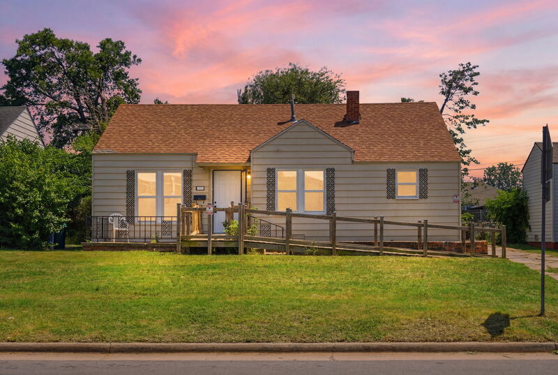 Oklahoma City House: 1236 Southwest 30th Street