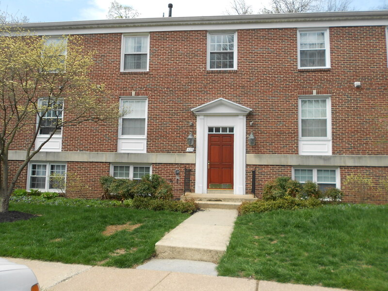 Baltimore Condo: 325 Homeland Southway