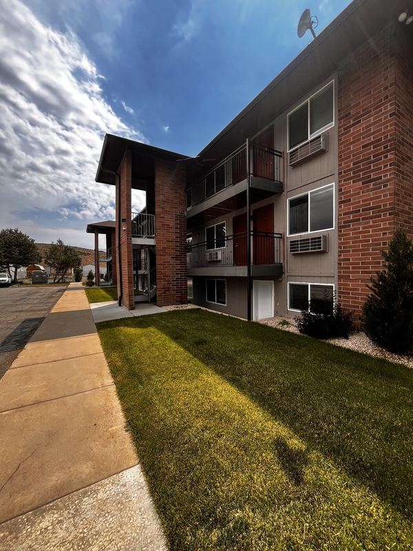 Evanston Condo: 202 Bear River Drive #1205