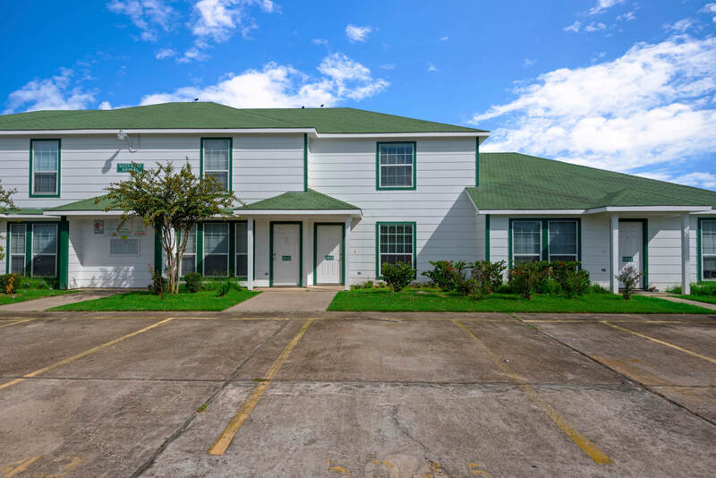 Dickinson Townhome: 5063 Akumal Calle