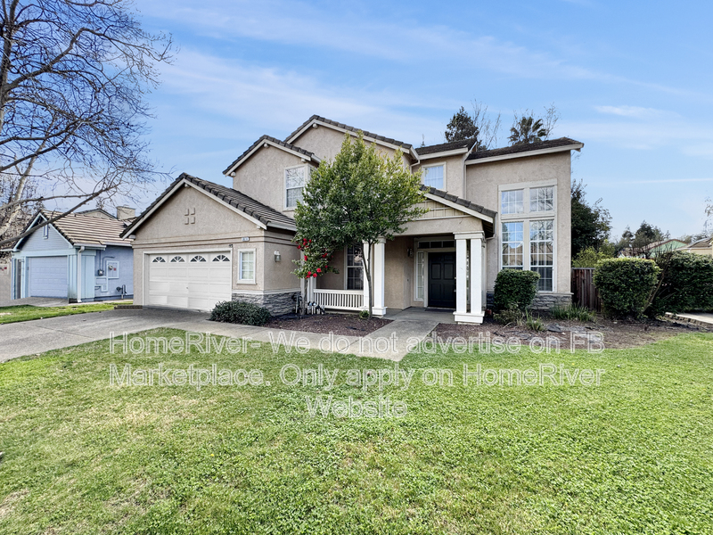 Davis House: 3014 Carmelo Ln