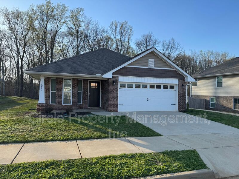 Harvest House: 14287 Wildflower Dr