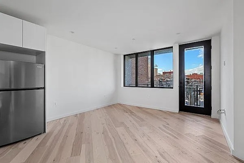 New York House: 400 E 56th St