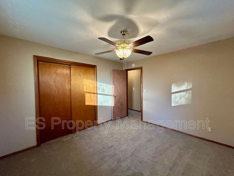 Beautiful 2 bedroom 1/2 duplex in Avon, IN! - Photo 12